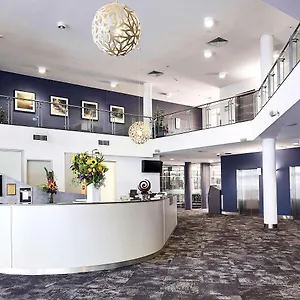 Quality Dickson Hotel