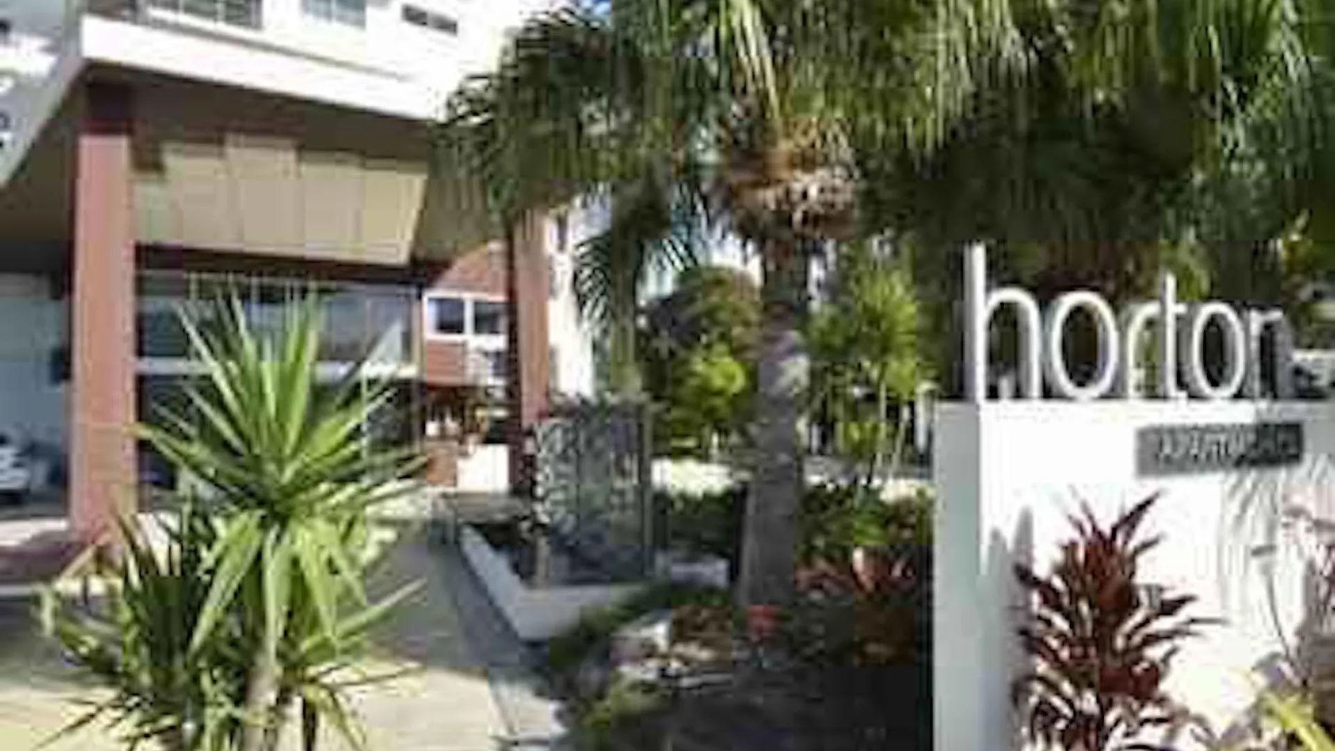 Horton Apartments Maroochydore 4*,