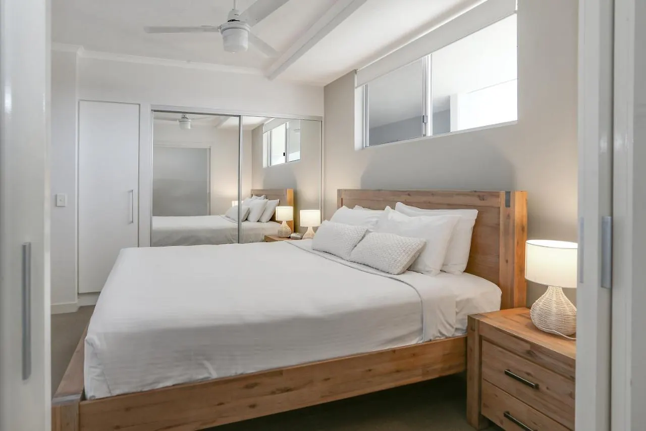 Horton Apartments Maroochydore 4*,